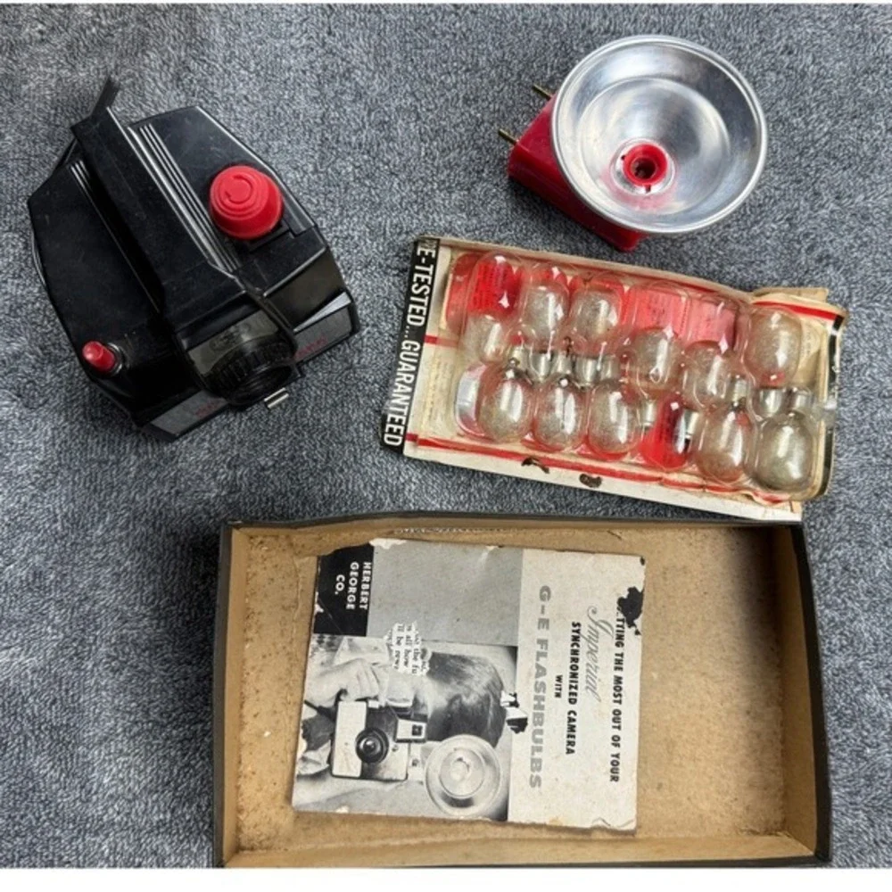 Vintage Boy Scouts of America‎ Official 620 Camera Herbert George Co Flash Box